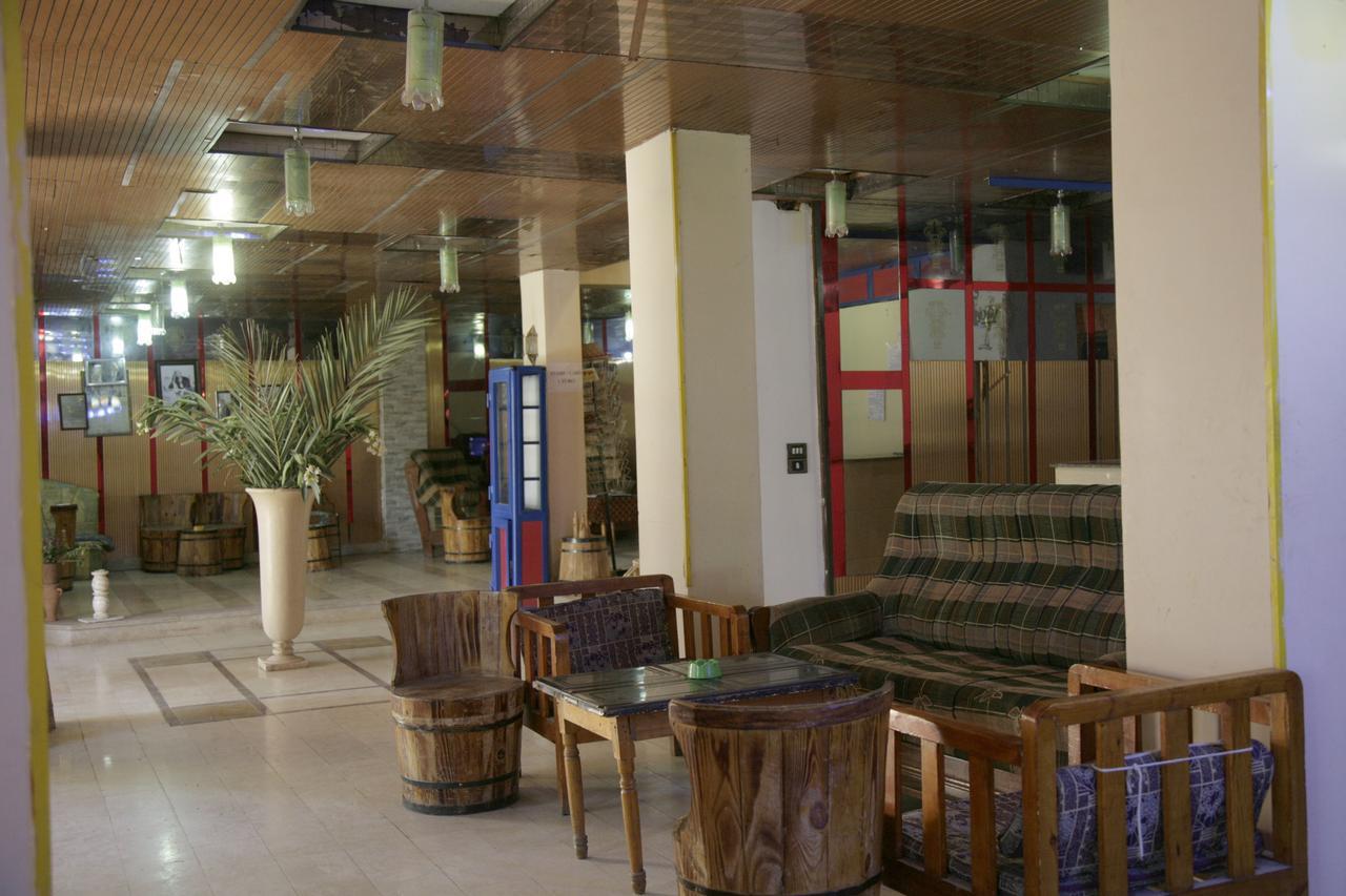 Pharaohs Hotel Луксор Экстерьер фото